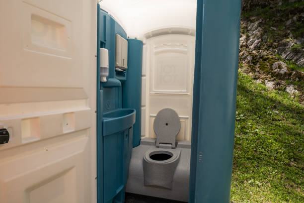 Best Best portable toilet rental  in Maxton, NC